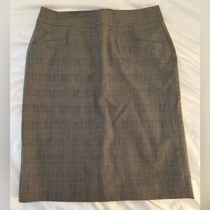 ✨NWT✨ Banana Republic Gray Plaid Pencil Skirt